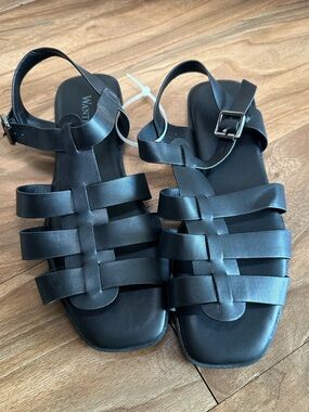 Black Wanted Fisherman Sandals